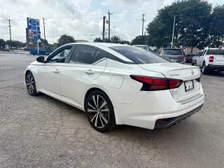 Nissan Altima 2021 2.0 SR 4 puertas Sedan