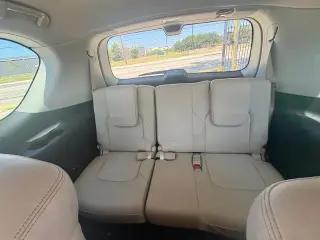 Nissan Armada 2023 4x4 Platinum 4 puertas SUV