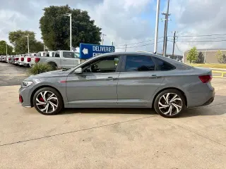 Volkswagen Jetta GLI 2023 Autobahn 4 puertas Sedan 7A