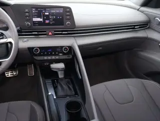 Hyundai ELANTRA 2026 SEL Sport 4 puertas Sedan