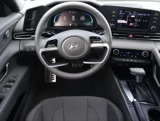 Hyundai ELANTRA 2026 SEL Sport 4 puertas Sedan