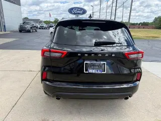 Ford Escape 2023 ST-Line 4 puertas SUV