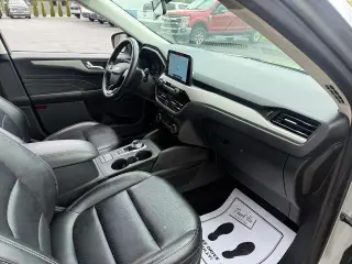 Ford Escape Híbrido 2021 AWD SEL 4 puertas SUV