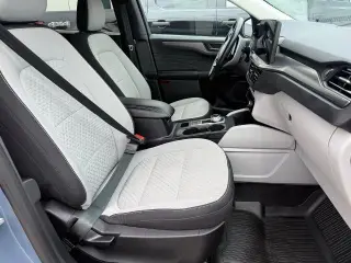 Ford Escape Híbrido 2023 AWD Activo 4 puertas SUV