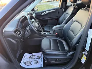 Ford Escape 2025 AWD Platinum 4 puertas SUV