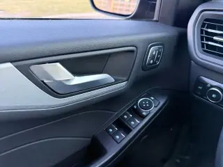 Ford Escape 2025 AWD Platinum 4 puertas SUV