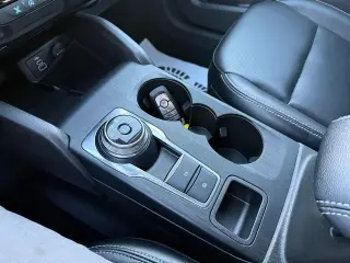 Ford Escape 2025 AWD Platinum 4 puertas SUV