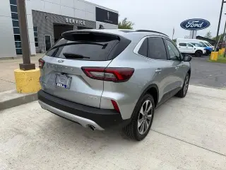 Ford Escape 2024 AWD Platinum 4 puertas SUV