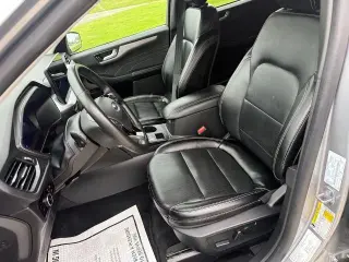 Ford Escape 2024 AWD Platinum 4 puertas SUV