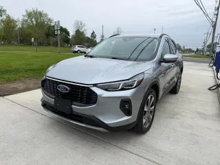 Ford Escape 2024 AWD Platinum 4 puertas SUV