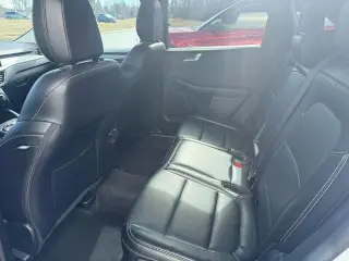 Ford Escape 2025 AWD Platinum 4 puertas SUV