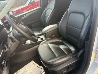 Ford Escape 2025 AWD Platinum 4 puertas SUV