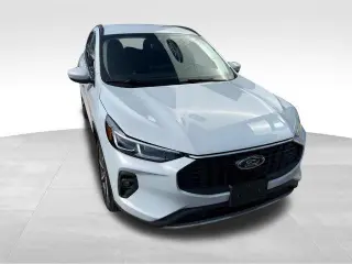 Ford Escape 2025 AWD Platinum 4 puertas SUV