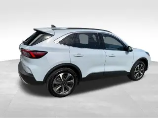 Ford Escape 2025 AWD Platinum 4 puertas SUV