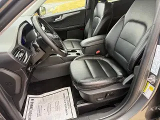 Ford Escape 2025 AWD Platinum 4 puertas SUV