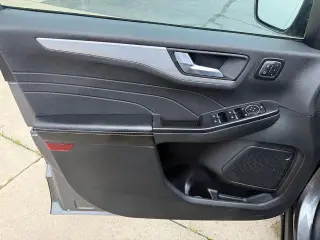 Ford Escape 2025 AWD Platinum 4 puertas SUV