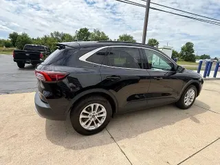 Ford Escape Híbrido 2023 AWD Platinum 4 puertas SUV