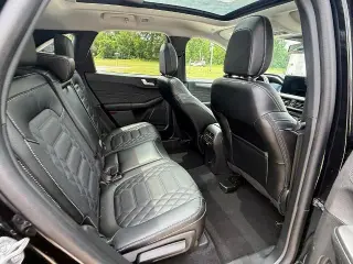 Ford Escape Híbrido 2023 AWD Platinum 4 puertas SUV