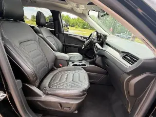 Ford Escape Híbrido 2023 AWD Platinum 4 puertas SUV