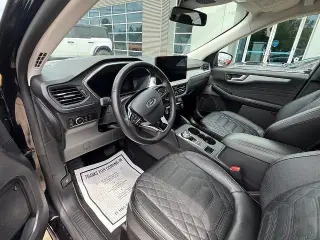 Ford Escape Híbrido 2023 AWD Platinum 4 puertas SUV