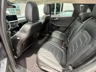 Ford Escape Híbrido 2023 AWD Platinum 4 puertas SUV