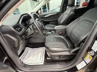 Ford Escape Híbrido 2023 AWD Platinum 4 puertas SUV