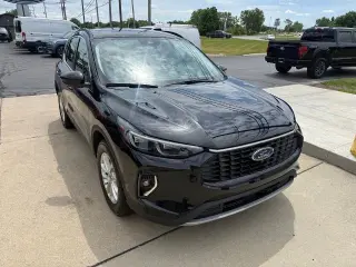 Ford Escape Híbrido 2023 AWD Platinum 4 puertas SUV