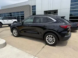 Ford Escape Híbrido 2023 AWD Platinum 4 puertas SUV