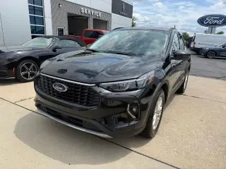 Ford Escape Híbrido 2023 AWD Platinum 4 puertas SUV