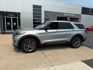Ford Explorer 2024 AWD XLT 4 puertas SUV