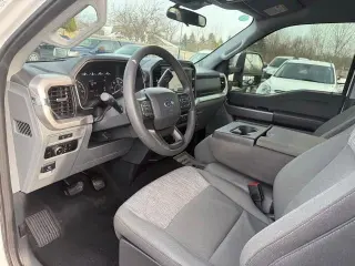 Ford F-150 2023 4x4 XLT 4 puertas SuperCrew 5.5 pies SB