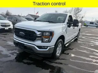 Ford F-150 2023 4x4 XLT 4 puertas SuperCrew 5.5 pies SB