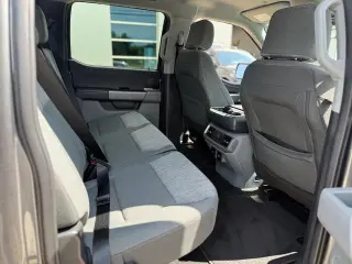 Ford F-150 2023 4x4 XLT 4 puertas SuperCrew 5.5 pies caja corta