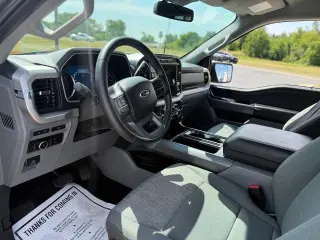 Ford F-150 2023 4x4 XLT 4 puertas SuperCrew 5.5 pies caja corta