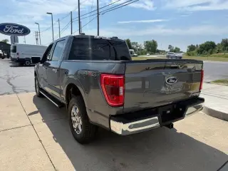 Ford F-150 2023 4x4 XLT 4 puertas SuperCrew 5.5 pies caja corta
