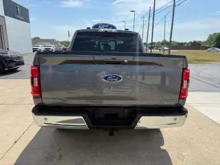 Ford F-150 2023 4x4 XLT 4 puertas SuperCrew 5.5 pies caja corta