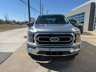 Ford F-150 2023 4x4 XLT 4 puertas SuperCrew 5.5 pies SB