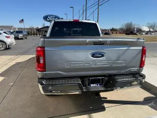 Ford F-150 2023 4x4 XLT 4 puertas SuperCrew 5.5 pies SB