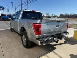 Ford F-150 2023 4x4 XLT 4 puertas SuperCrew 5.5 pies SB