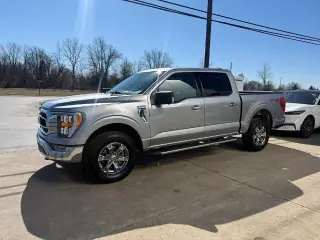 Ford F-150 2023 4x4 XLT 4 puertas SuperCrew 5.5 pies SB