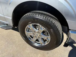 Ford F-150 2023 4x4 XLT 4 puertas SuperCrew 5.5 pies SB
