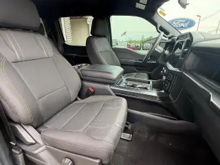 Ford F-150 2024 4x4 STX 4 puertas SuperCrew 5.5 pies. Caja corta
