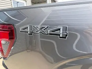 Ford F-150 2024 4x4 STX 4 puertas SuperCrew 5.5 pies. Caja corta