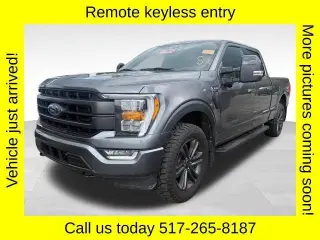 Ford F-150 2023 4x4 Lariat 4 puertas SuperCrew 5.5 pies. Caja corta