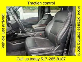 Ford F-150 2023 4x4 Lariat 4 puertas SuperCrew 5.5 pies. Caja corta