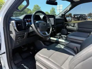 Ford F-150 2023 4x4 XLT 4 puertas SuperCrew 6.5 pies. SB