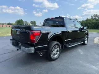 Ford F-150 2025 4x4 XLT 4 puertas SuperCrew 6.5 pies SB