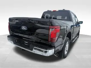 Ford F-150 2025 4x4 XLT 4 puertas SuperCrew 6.5 pies. SB