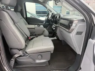 Ford F-150 2025 4x4 XLT 4 puertas SuperCrew 6.5 pies. SB