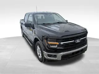 Ford F-150 2025 4x4 XLT 4 puertas SuperCrew 6.5 pies. SB